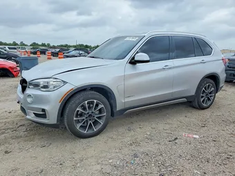 2018 BMW X5 5UXKR2C57J0Z14344