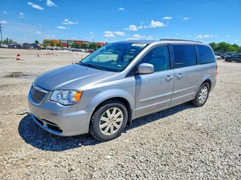2015 Chrysler Town & Country 2C4RC1BG7FR711756