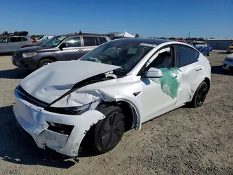 2026 Tesla Model Y 7SAYGDEE0TF327663 Lot 46769346