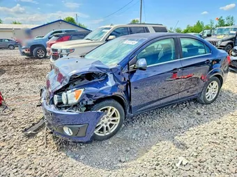 2015 Chevrolet Sonic 1G1JC5SH2F4165991