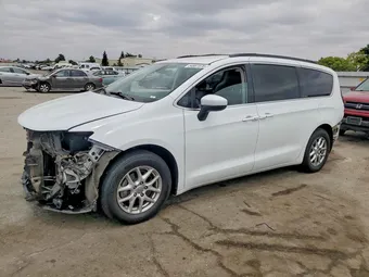 2020 Chrysler Voyager 2C4RC1DG0LR157551