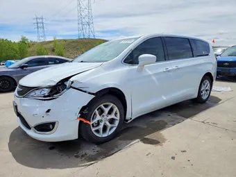 2018 Chrysler Pacifica 2C4RC1FG2JR157111 Lot 54824306