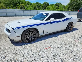2015 Dodge Challenger 2C3CDZAT8FH733680