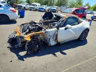2019 Mazda MX-5 Miata JM1NDAD78K0303683