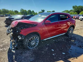 2018 Mercedes-Benz GLA-Class WDCTG4GB5JJ474605