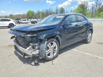 2017 Mercedes-Benz GLA-Class WDCTG4GB7HJ281169