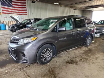 2019 Toyota Sienna 5TDYZ3DC8KS984139