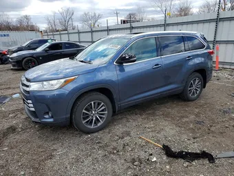2018 Toyota Highlander 5TDJZRFH8JS812589 Lot 45930566