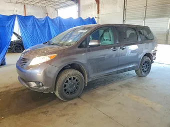 2017 Toyota Sienna 5TDJZ3DC6HS178309