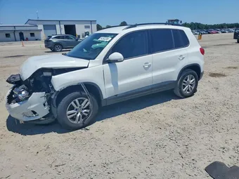 2017 Volkswagen Tiguan WVGAV7AX2HW512566 Lot 54393286