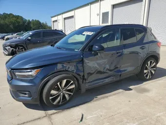 2022 Volvo XC40 YV4ED3UR2N2716783