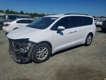 2020 Chrysler Voyager 2C4RC1DG2LR260602