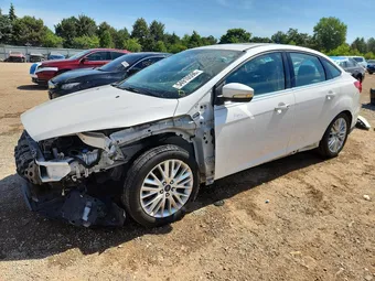 2015 Ford Focus 1FADP3J27FL273934