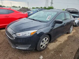 2015 Ford Focus 1FADP3E20FL312325
