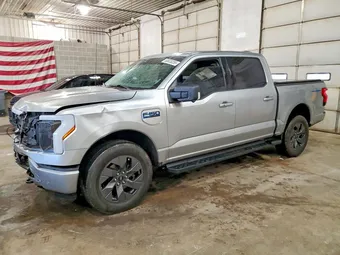 2025 Ford F-150 Lightning 1FT6W3LU5SWG15135