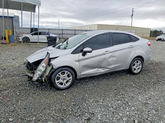 2015 Ford Fiesta 3FADP4BJ5FM214312
