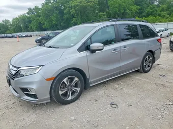 2018 Honda Odyssey 5FNRL6H80JB065025