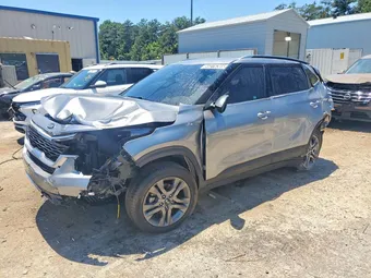 2021 Kia Seltos KNDEU2AAXM7145797