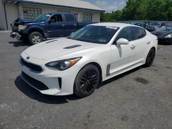 2018 Kia Stinger KNAE15LA3J6035910