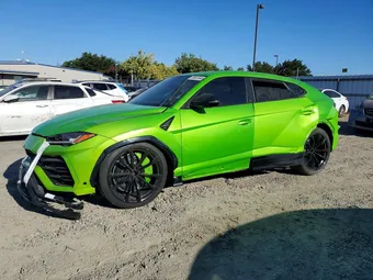 2021 Lamborghini URUS ZPBUA1ZLXMLA15524