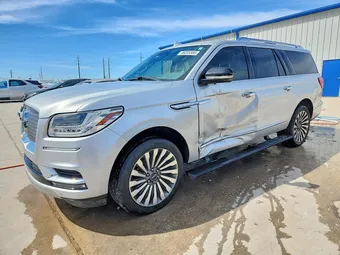 2018 Lincoln Navigator 5LMJJ3LT4JEL08200