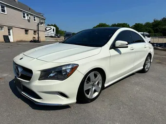 2018 Mercedes-Benz CLA-Class WDDSJ4GB6JN561771