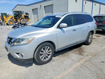2016 Nissan Pathfinder 5N1AR2MM4GC621829