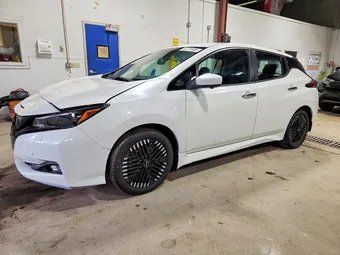 2024 Nissan Leaf 1N4CZ1CV2RC552343