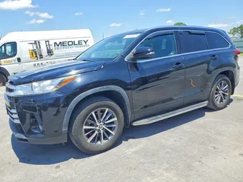 2019 Toyota Highlander 5TDKZRFH4KS349971 Lot 57010426