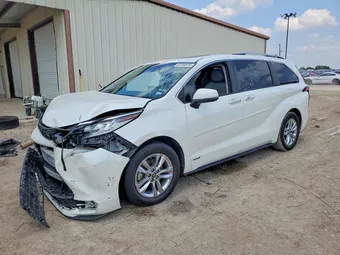 2021 Toyota Sienna 5TDZRKEC1MS032910
