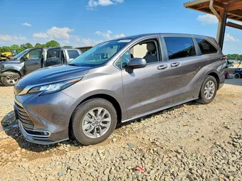 2022 Toyota Sienna 5TDYRKEC1NS125391