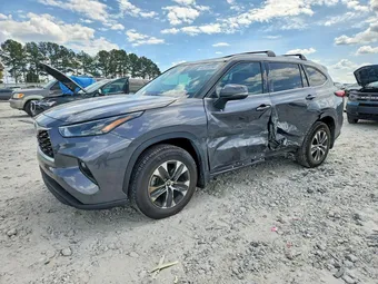 2022 Toyota Highlander 5TDGZRBH5NS174095 Lot 48340256