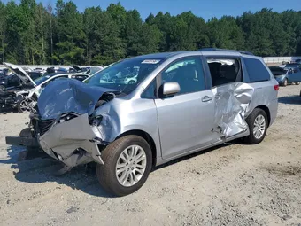 2017 Toyota Sienna 5TDYZ3DC3HS816787