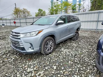 2019 Toyota Highlander 5TDJZRFH9KS622351 Lot 51815116
