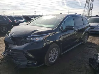 2023 Toyota Sienna 5TDYRKEC1PS138208
