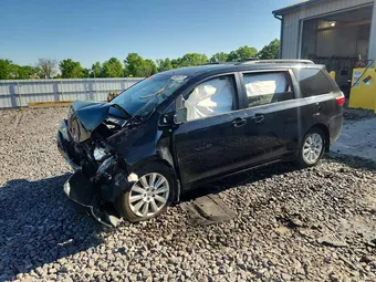 2015 Toyota Sienna 5TDJK3DC3FS127898