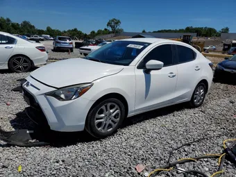 2018 Toyota Yaris 3MYDLBYV6JY314748