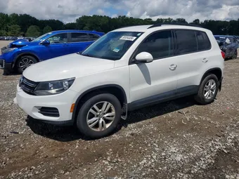 2017 Volkswagen Tiguan WVGAV7AX4HK001139