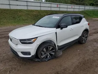 2021 Volvo XC40 YV4ED3UR0M2528181