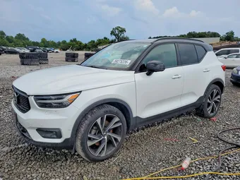 2020 Volvo XC40 YV4162UM2L2183810