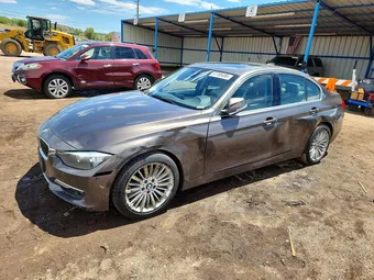 2015 BMW 3 Series WBA3C1C51FK120174