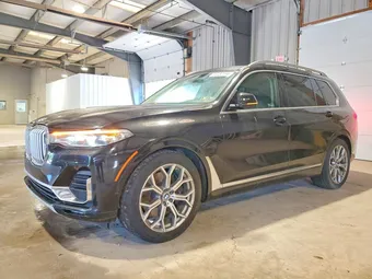 2021 BMW X7 5UXCW2C08M9E41090