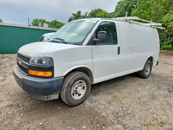 2019 Chevrolet Express 1GCWGAFP2K1208054