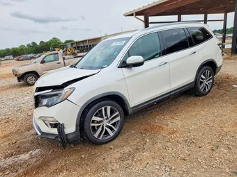 2018 Honda Pilot 5FNYF5H99JB013558