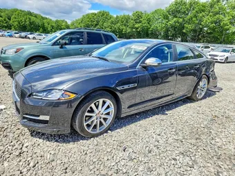 2016 Jaguar XJ-Series SAJWJ1CD8G8W00984