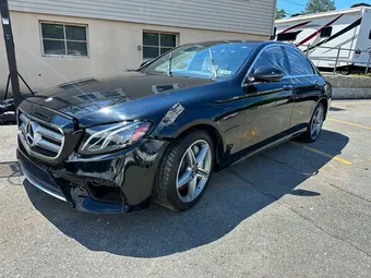 2019 Mercedes-Benz E-Class WDDZF4KB5KA511475