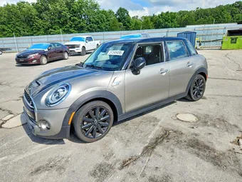 2020 Mini 5-Door WMWXU9C00L2M52541
