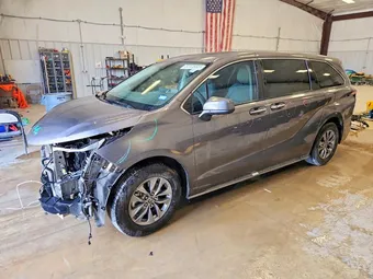 2024 Toyota Sienna 5TDYRKEC6RS212256