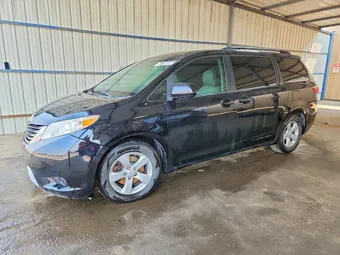 2017 Toyota Sienna 5TDKZ3DC9HS844468
