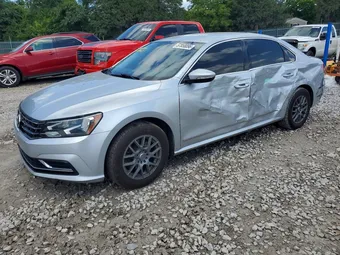 2016 Volkswagen Passat 1VWAS7A37GC008313